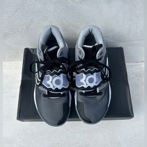 Nike Trey 5 X Basketball shoes